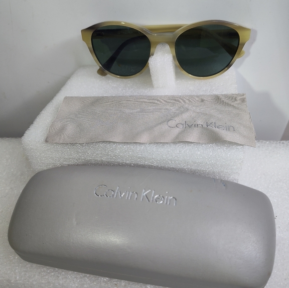 Calvin Klein Eyeglasses Sunglasses CK 5881 Cream Frames Only 51-18-135 w Case - Picture 6 of 9